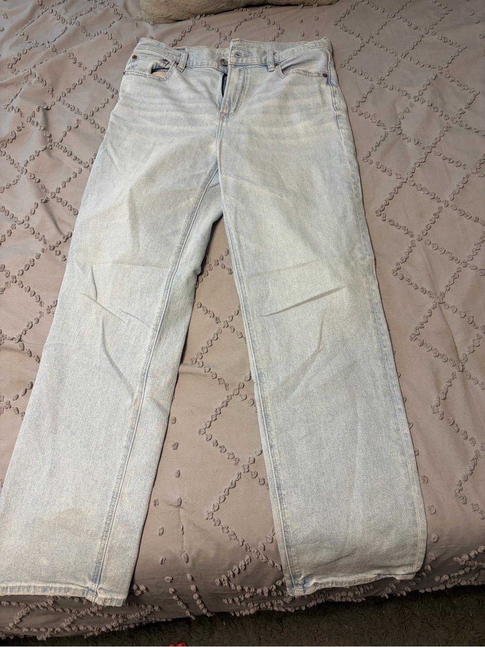 American Eagle Outfitters Straight Jeans — Light Blue Wash